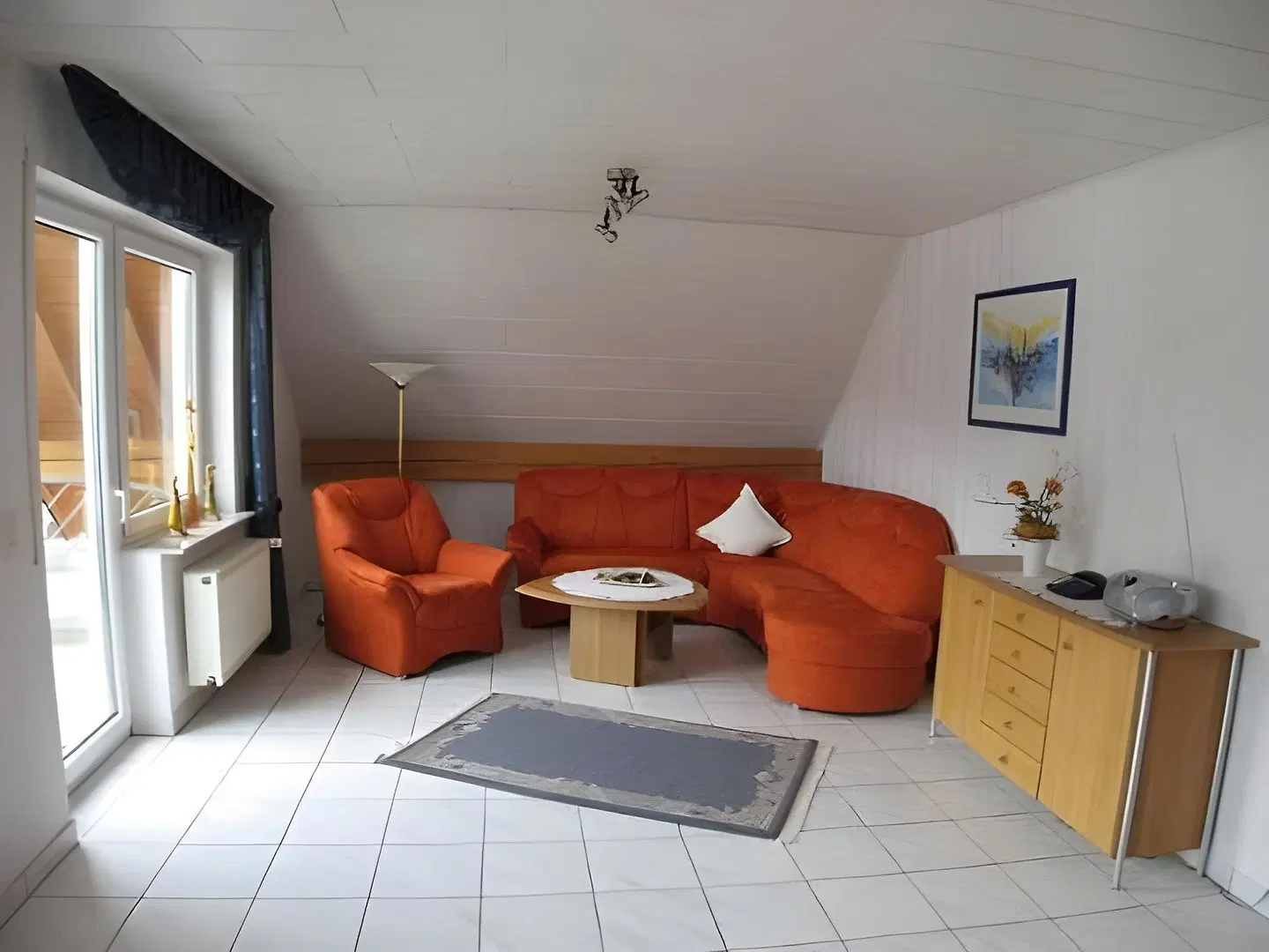 Klaus Thiesen ROOM_EXAMPLE