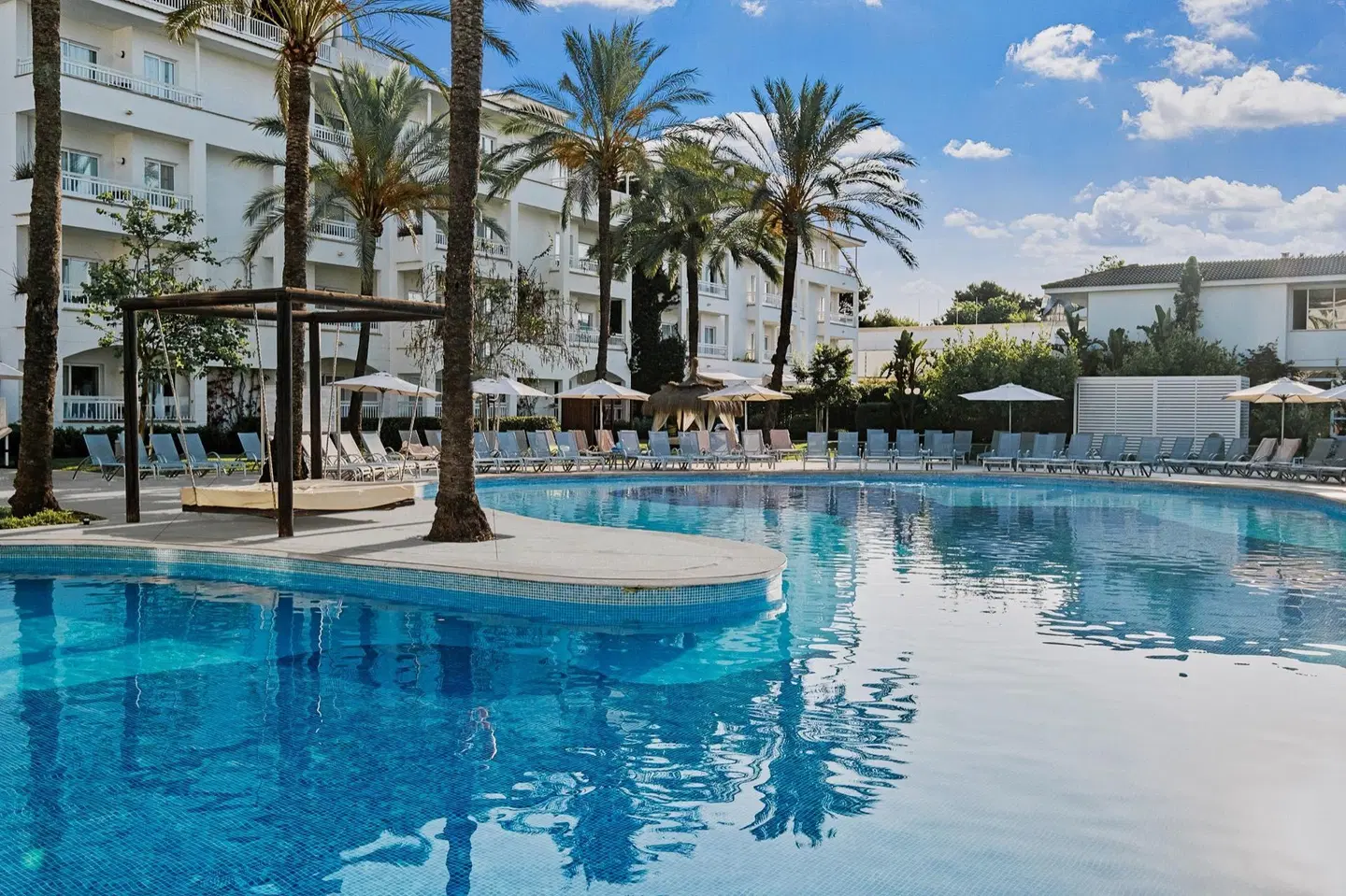 Prinsotel La Dorada OUTDOOR_POOL