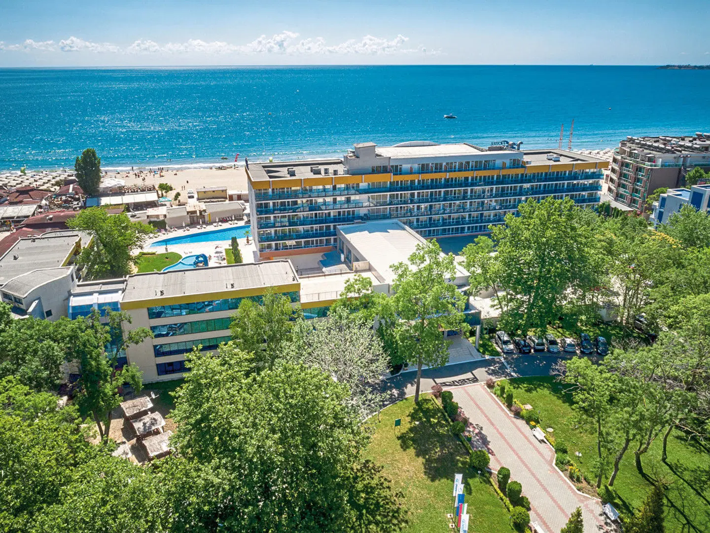 Glarus Beach EXTERIOR