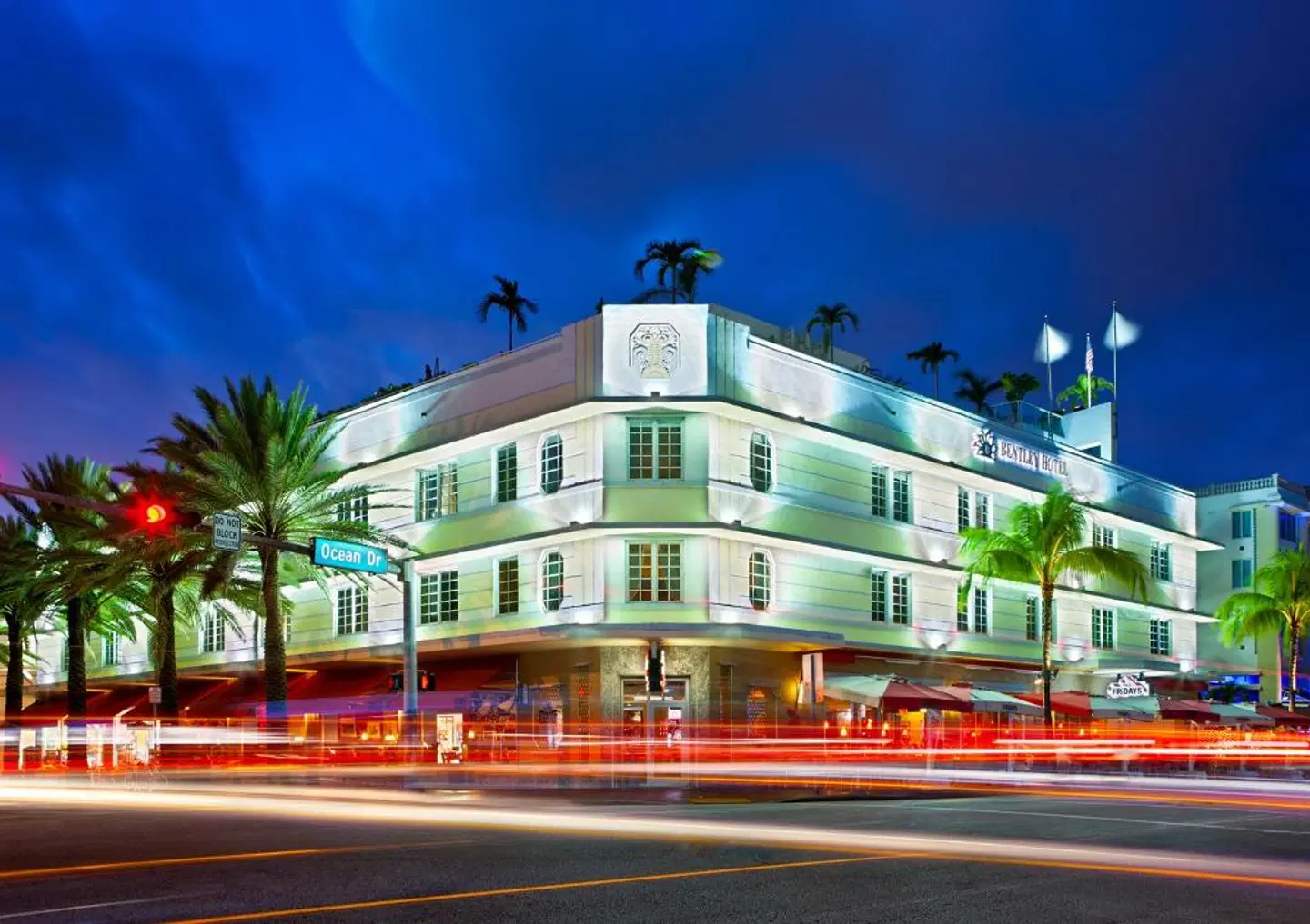 Bentley Hotel South Beach EXTERIOR