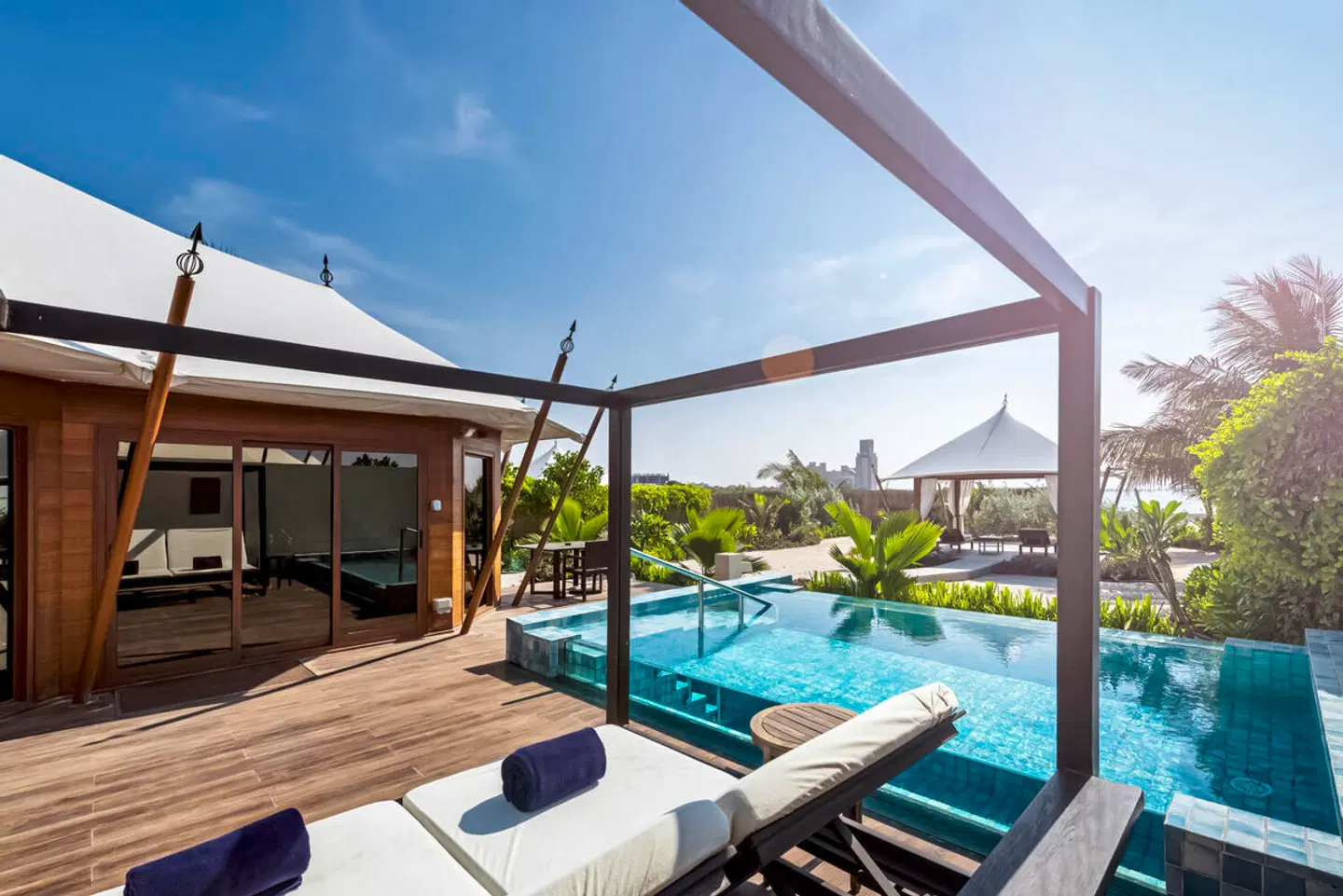 The Ritz-Carlton Ras Al Khaimah, Al Hamra Beach OUTDOOR_POOL