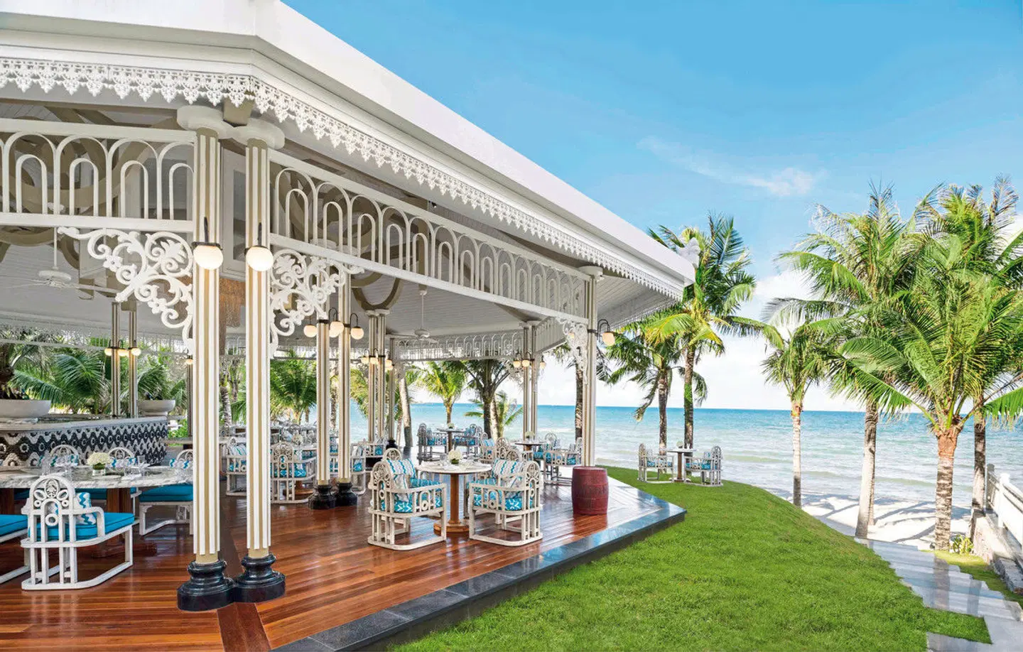 JW Marriott Phu Quoc Emeralds Bay Resort & Spa Bar