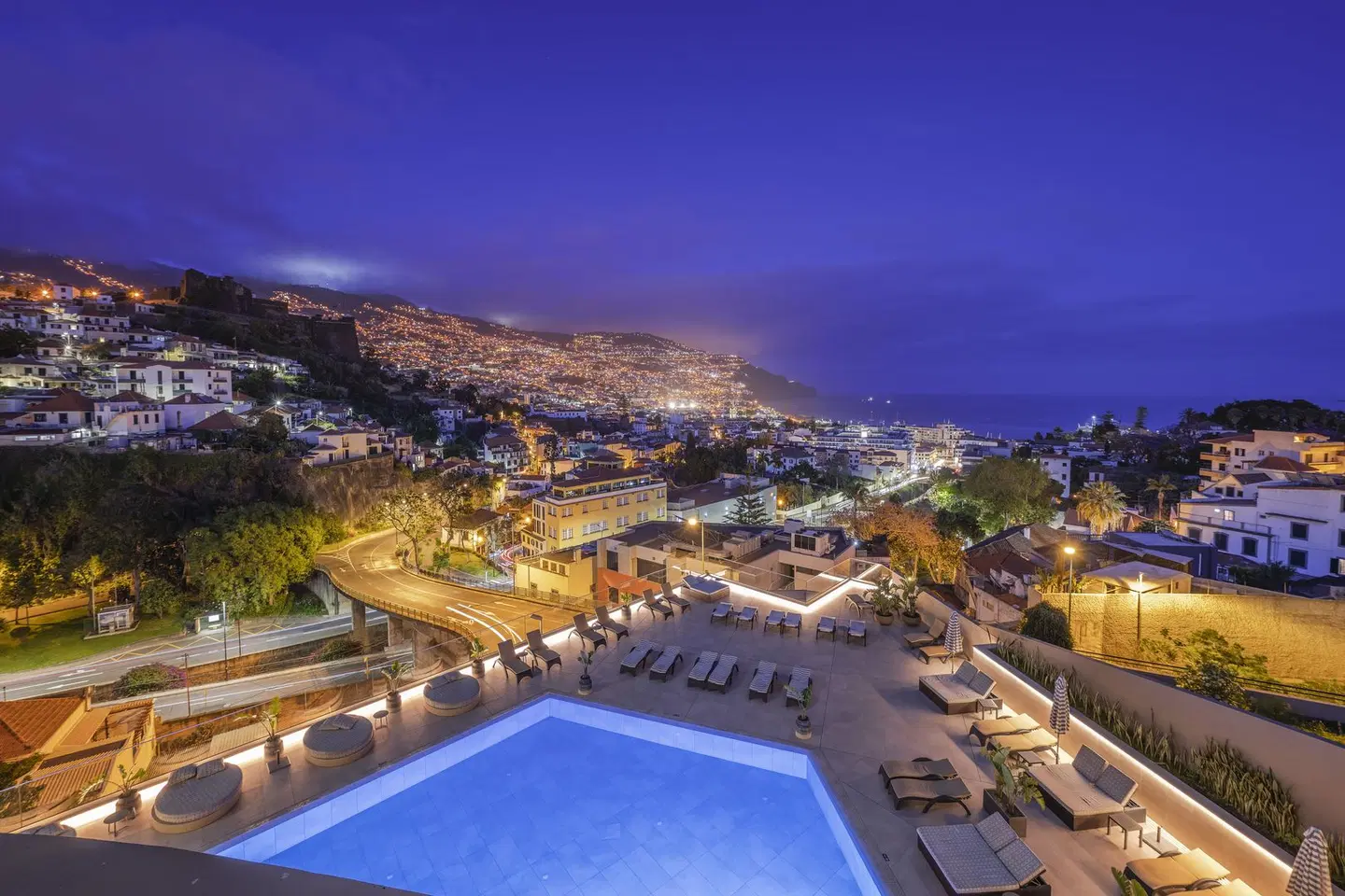 The Views Baía OUTDOOR_POOL