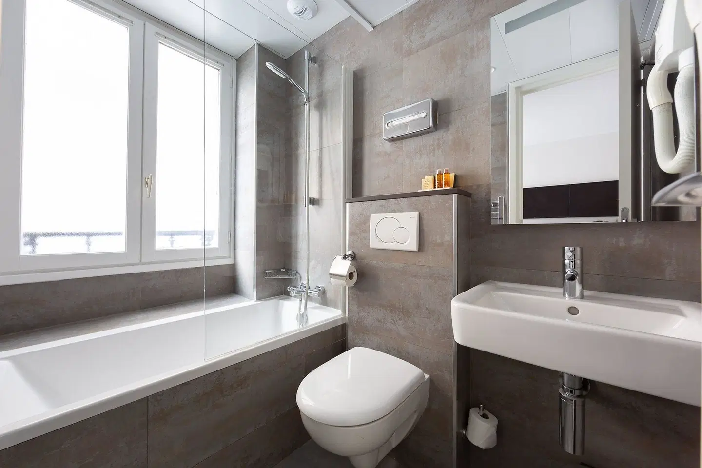 Hôtel 15 Montparnasse Badezimmer