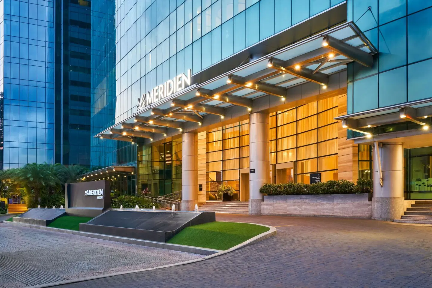 Le Méridien Saigon EXTERIOR