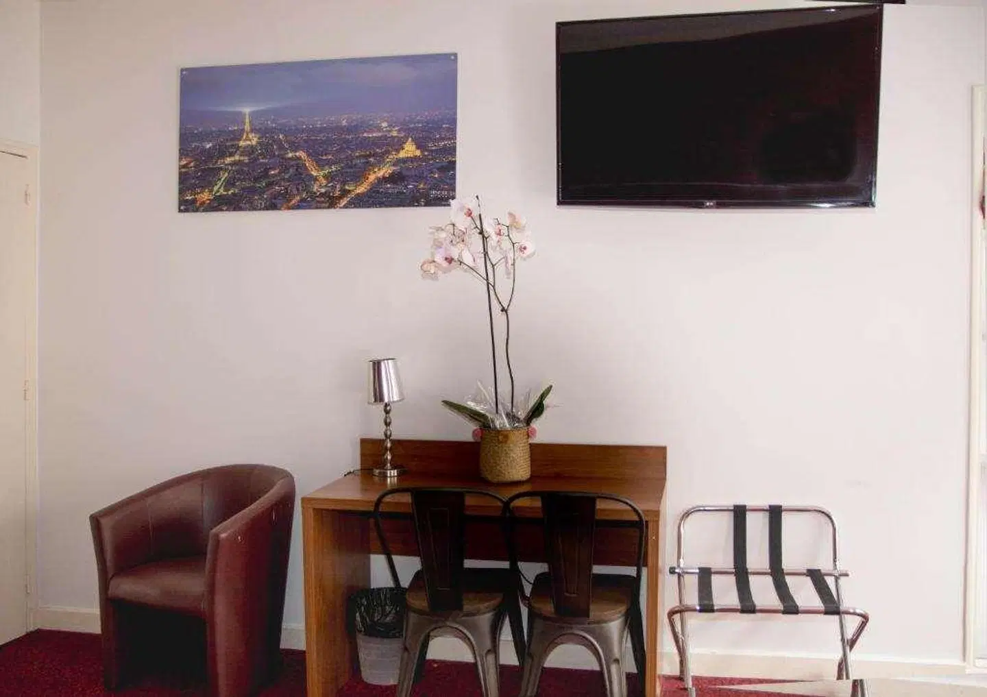 Paris Bruxelles ROOM_EXAMPLE