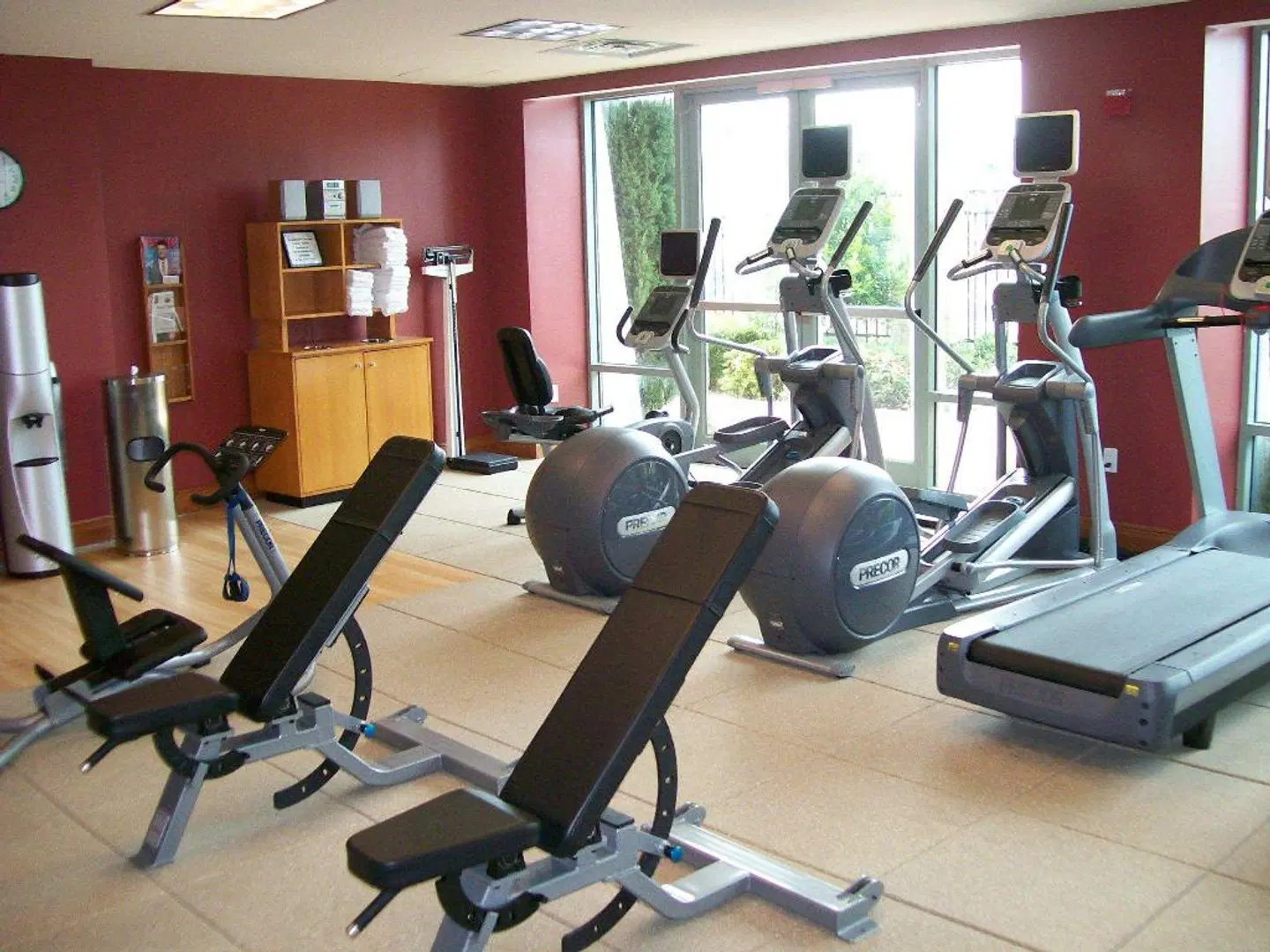 Hilton Austin Airport SPORTS_AND_LEISURE