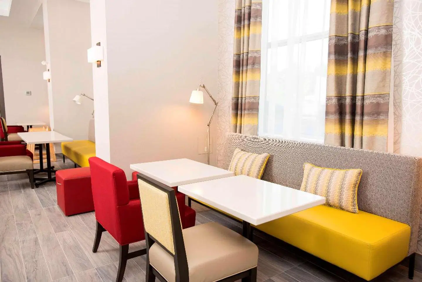 Hampton Inn & Suites by Hilton Thunder Bay ROOM_EXAMPLE