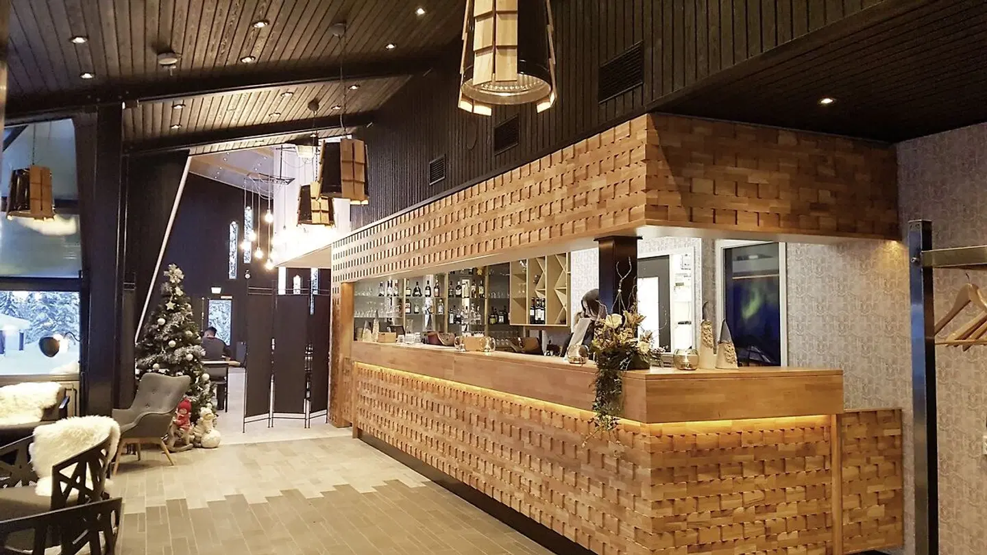 Santa's Igloos Arctic Circle LOUNGE_LOBBY