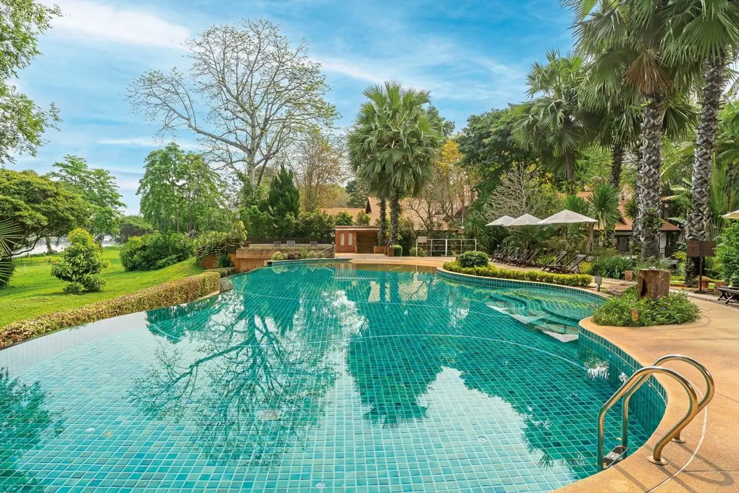 The Legend Chiang Rai Resort OUTDOOR_POOL