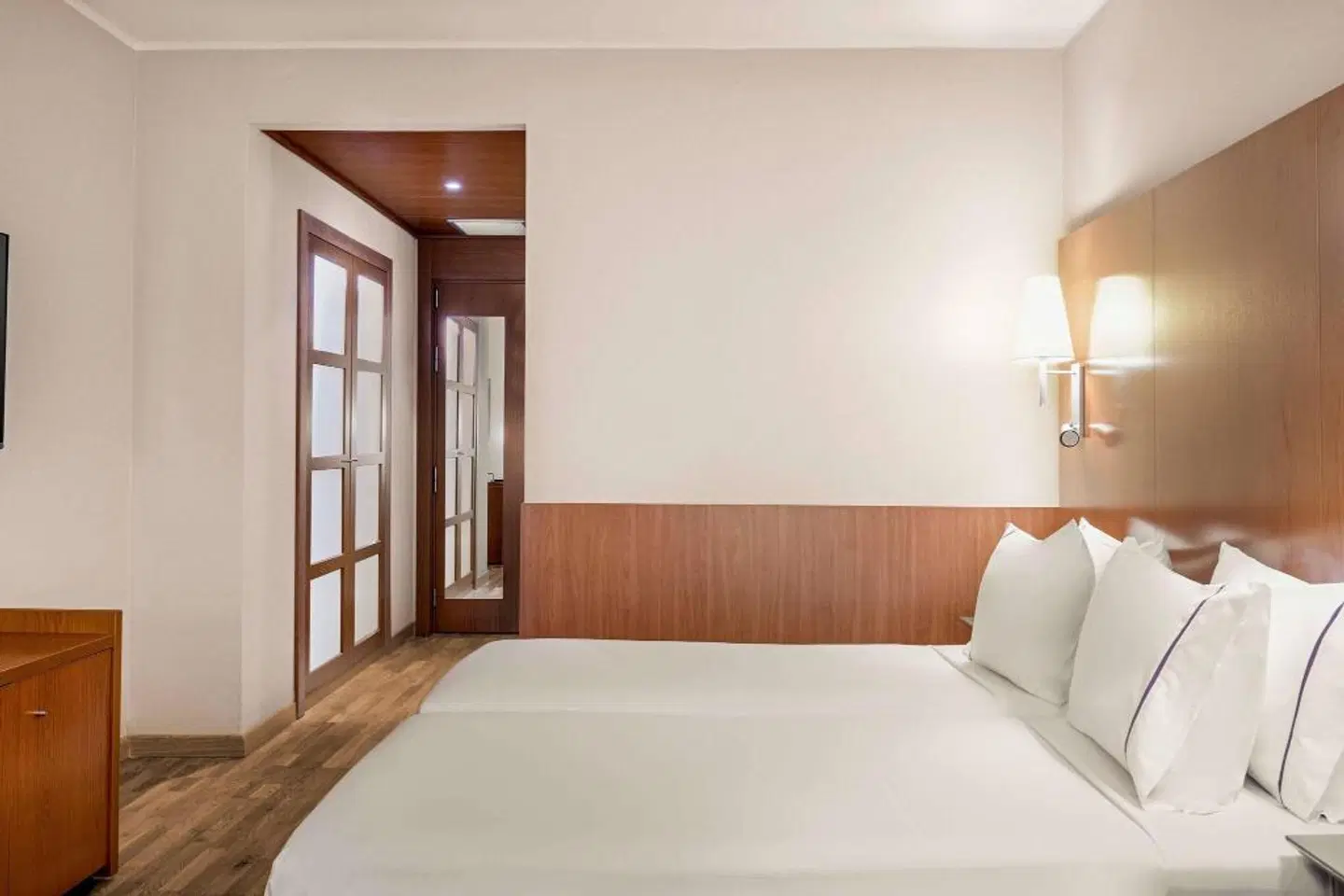 AC Hotel by Marriott Genova ROOM_EXAMPLE