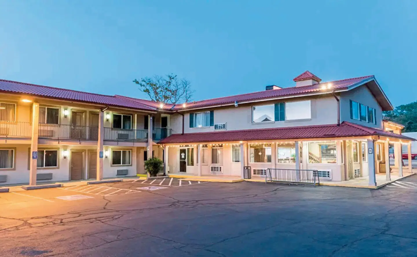 Hotel Moab Downtown EXTERIOR