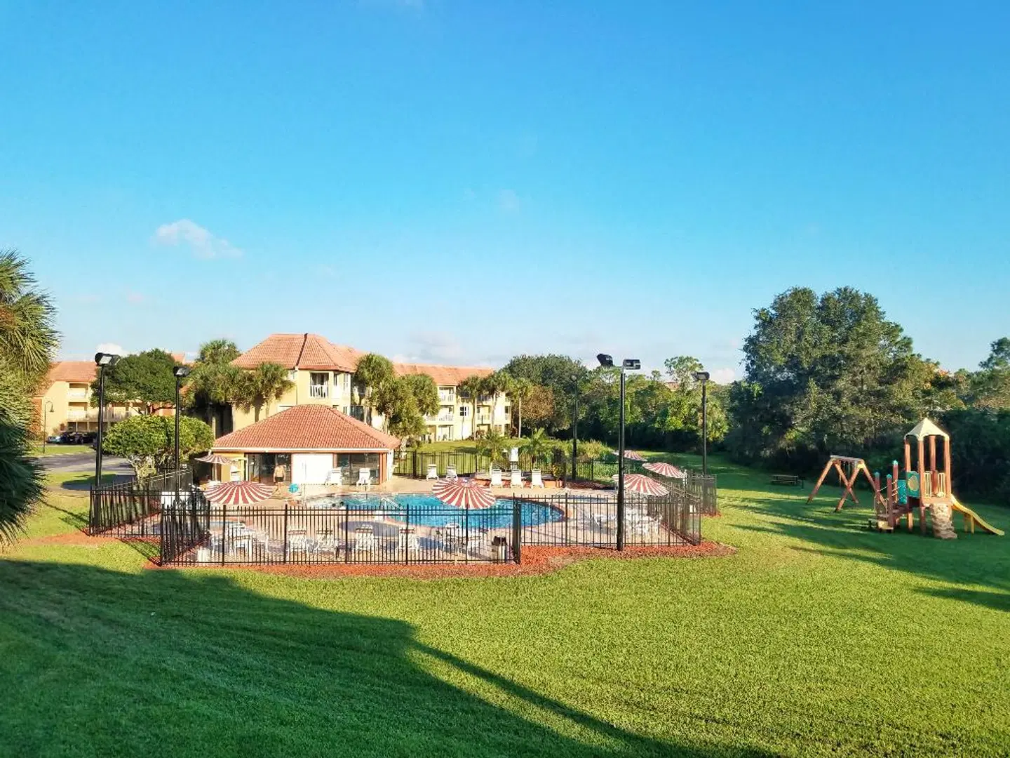 Parc Corniche Condominium Suite Hotel Garten