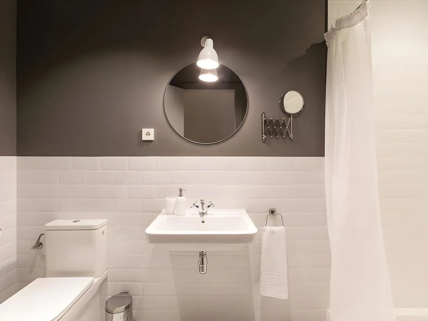 Izara Plaza Catalunya Badezimmer