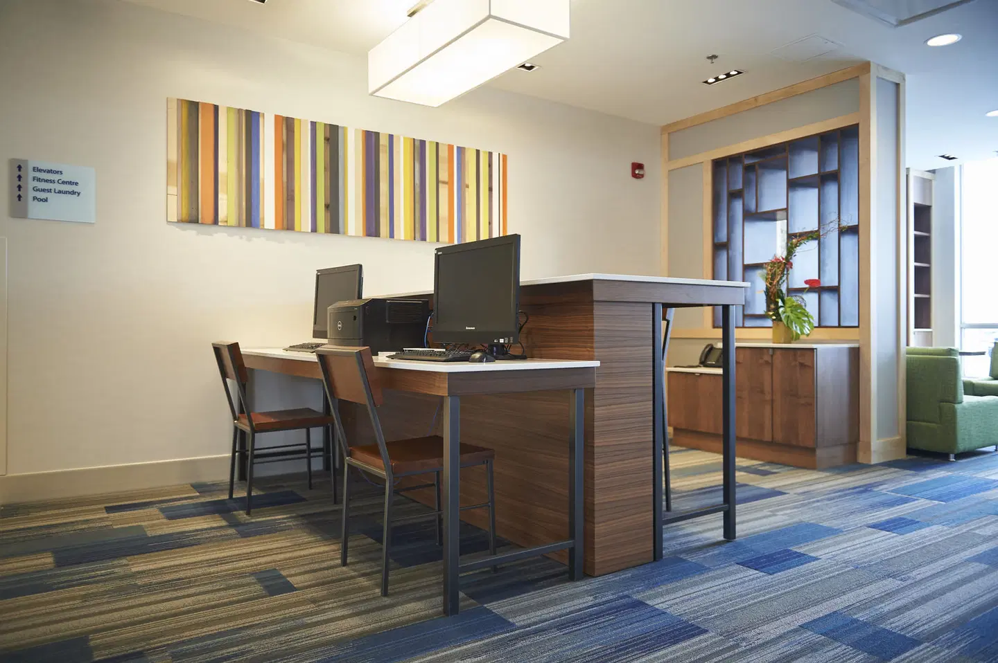 Holiday Inn Express & Suites St John's Airport by IHG LOUNGE_LOBBY