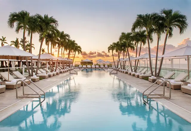 1 Hotel South Beach OUTDOOR_POOL
