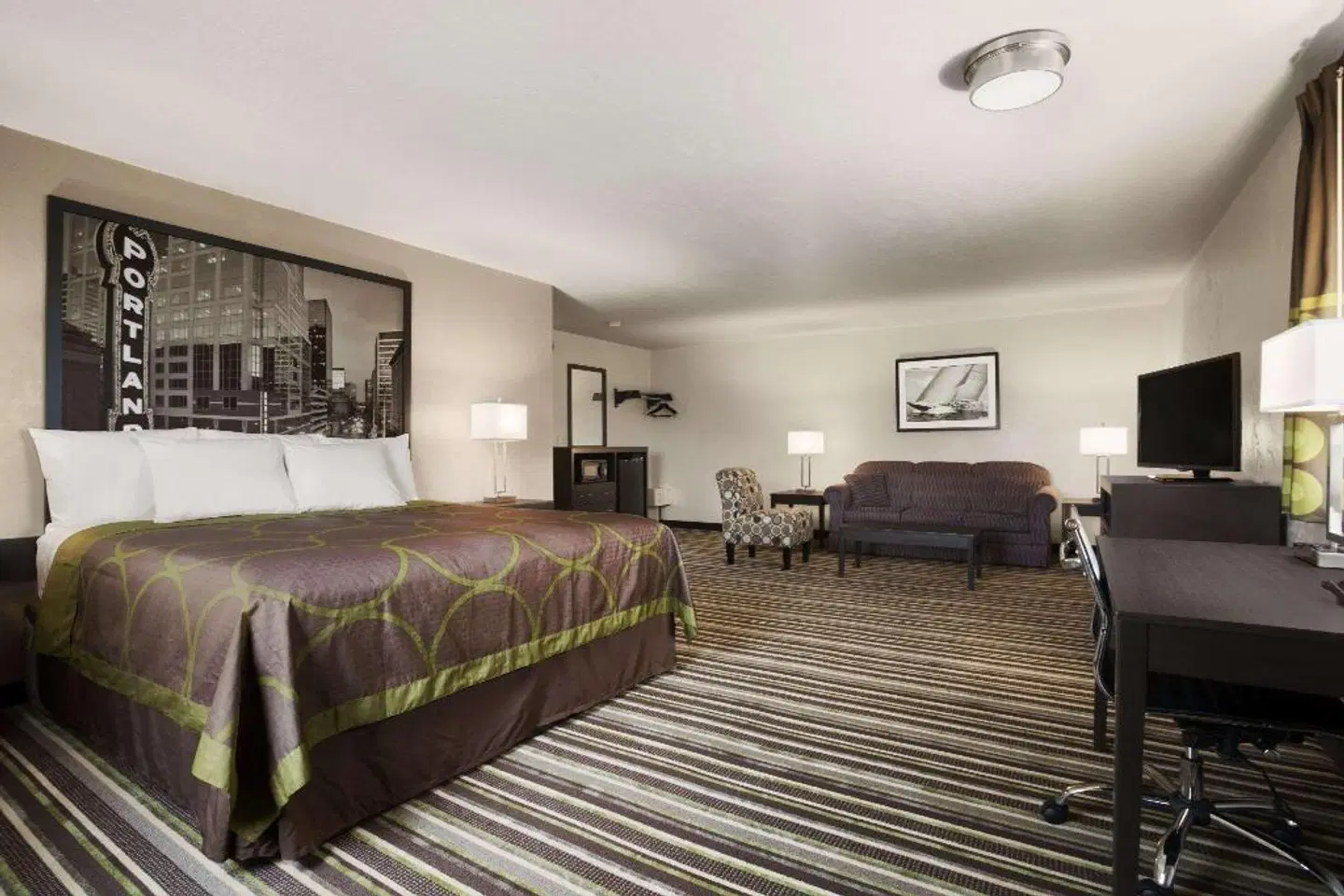 Super 8 Portland Airport ROOM_EXAMPLE