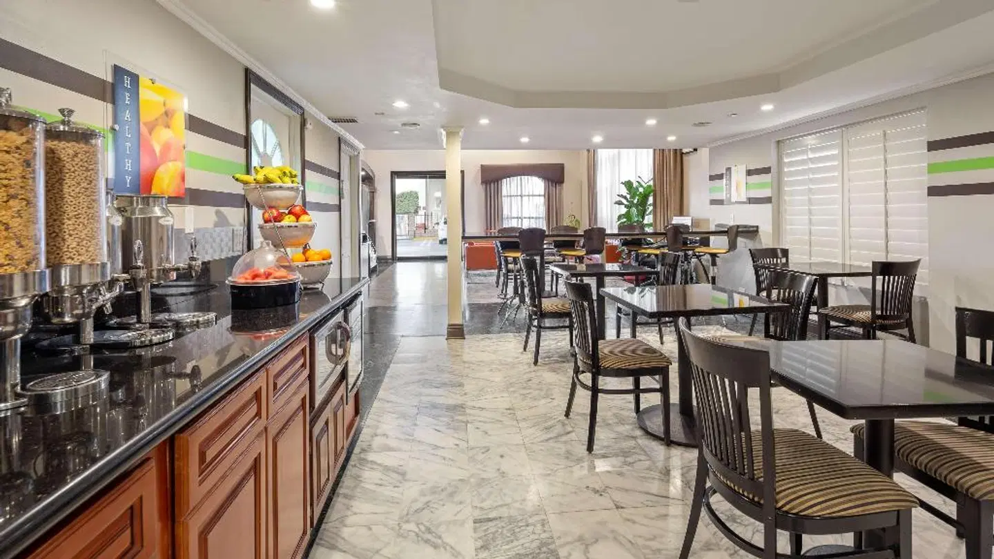 Best Western Pasadena Royale Inn & Suites Restaurant