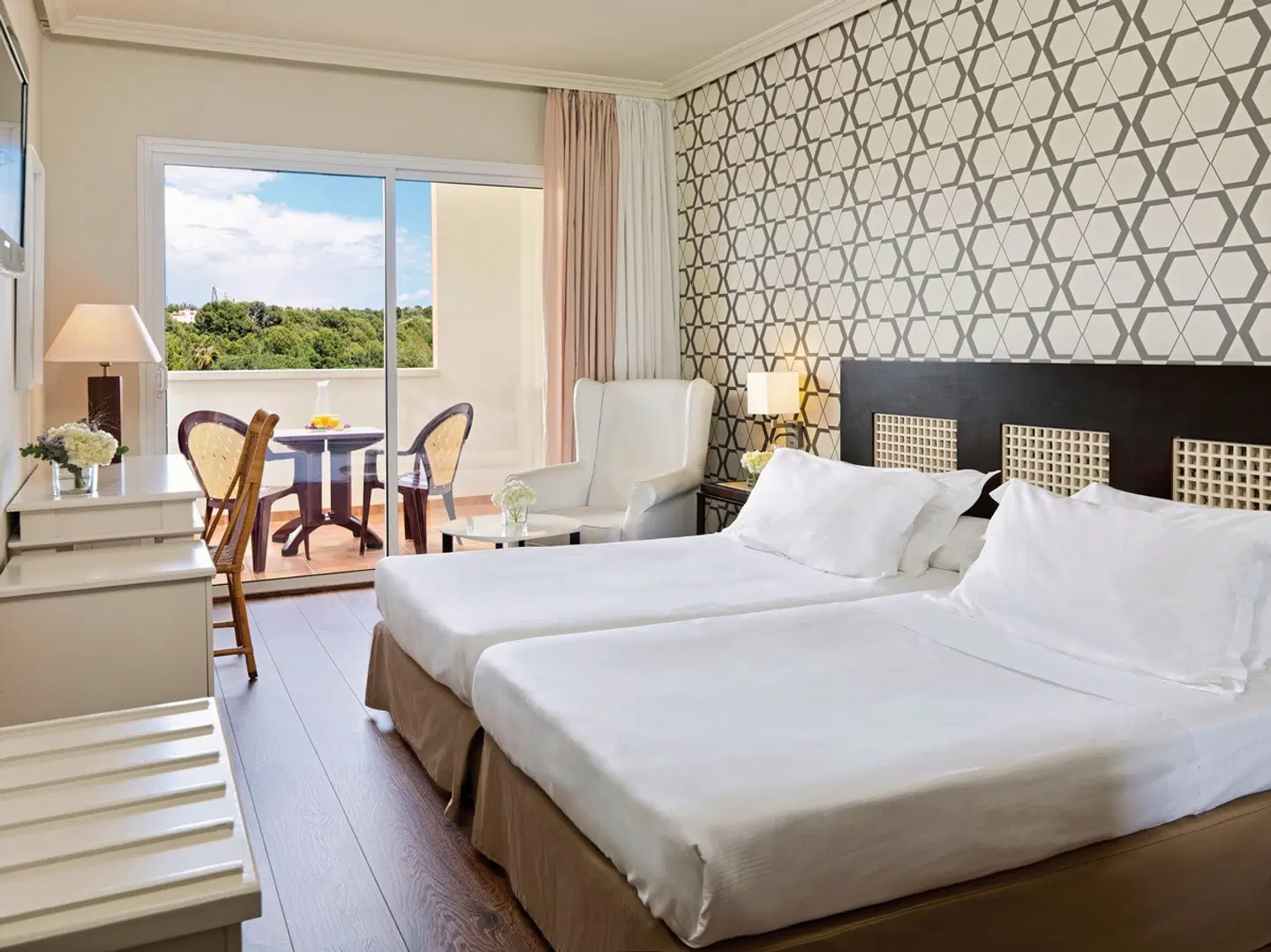 H10 Salauris Palace ROOM_EXAMPLE