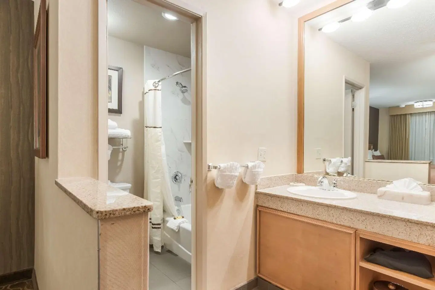 The Best Western PLUS Pavilions Badezimmer