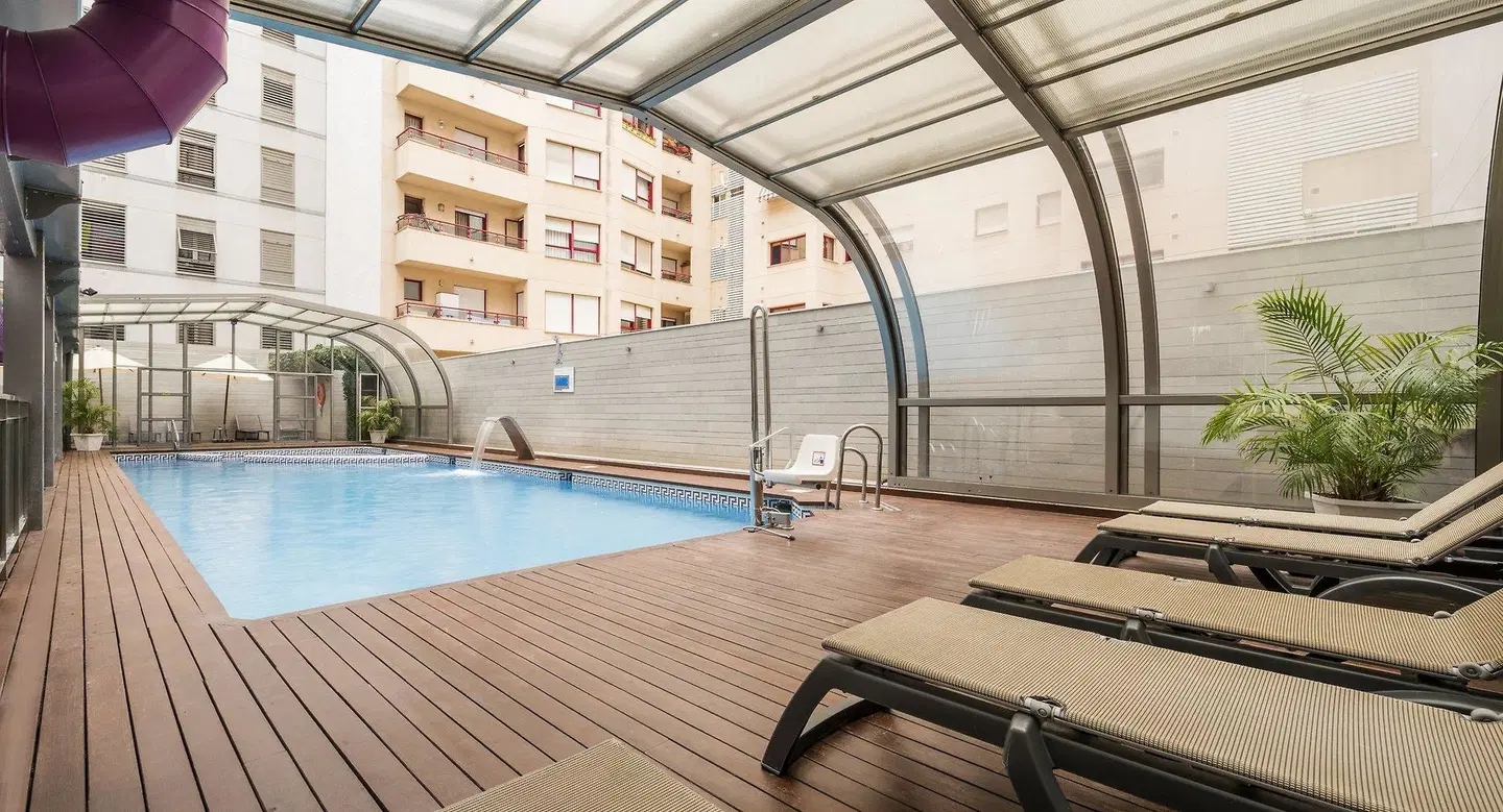 Hotel ILUNION Malaga Hallenbad