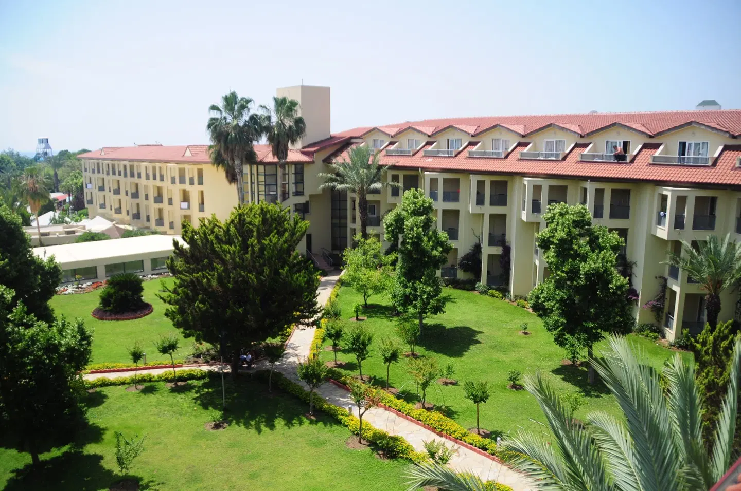 Le Jardin Resort EXTERIOR