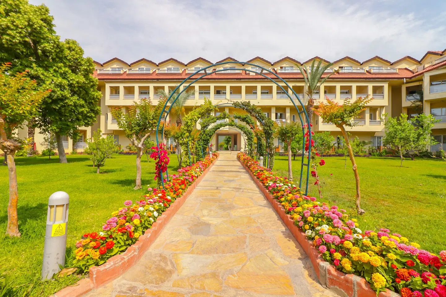 Le Jardin Resort EXTERIOR