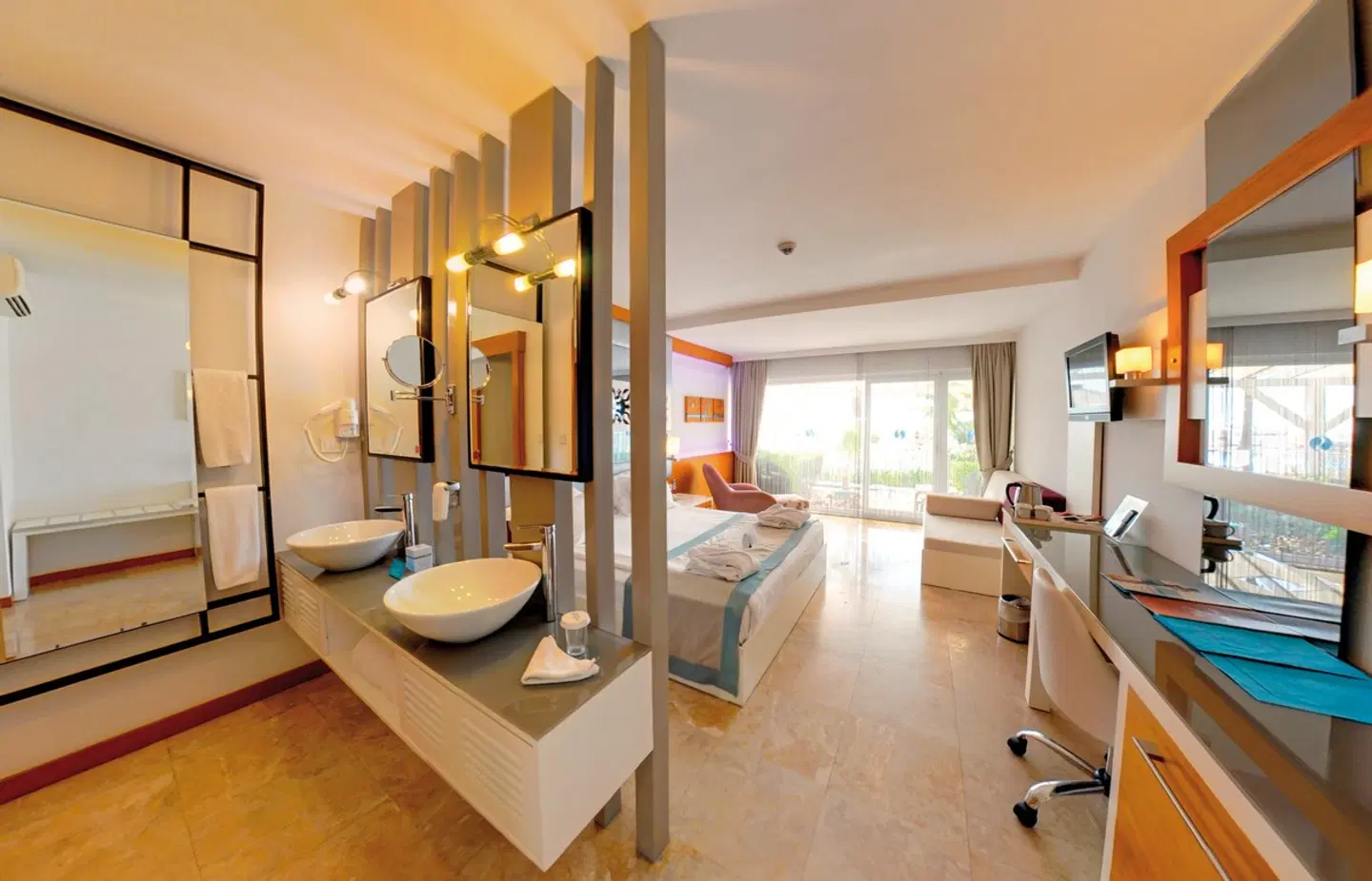 Flora Garden Beach Badezimmer