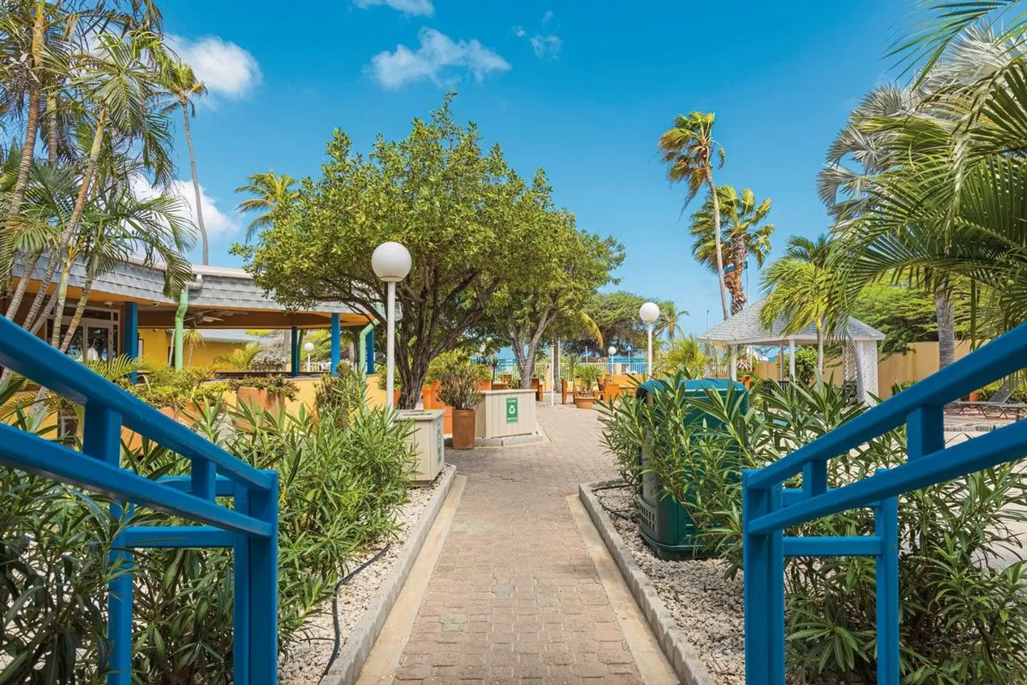 MVC Eagle Beach Resort Garten