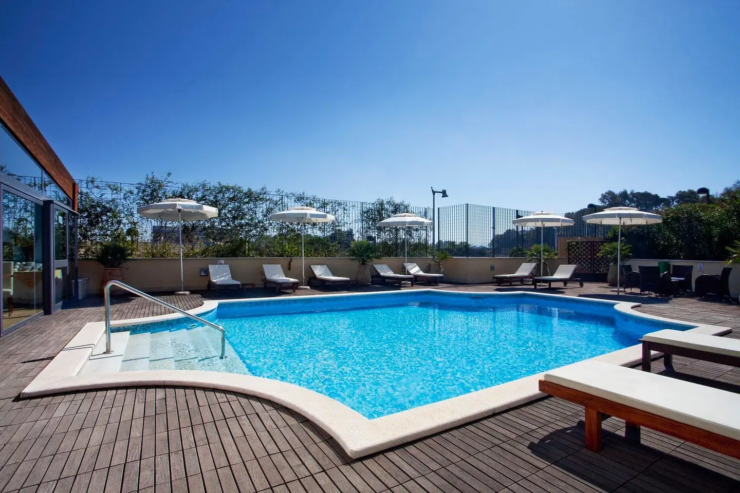 Holiday Inn Cagliari by IHG OUTDOOR_POOL