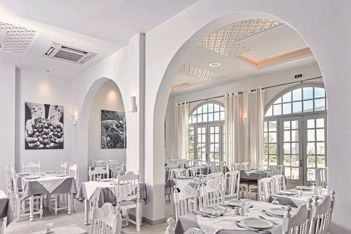 Santorini Palace RESTAURANT
