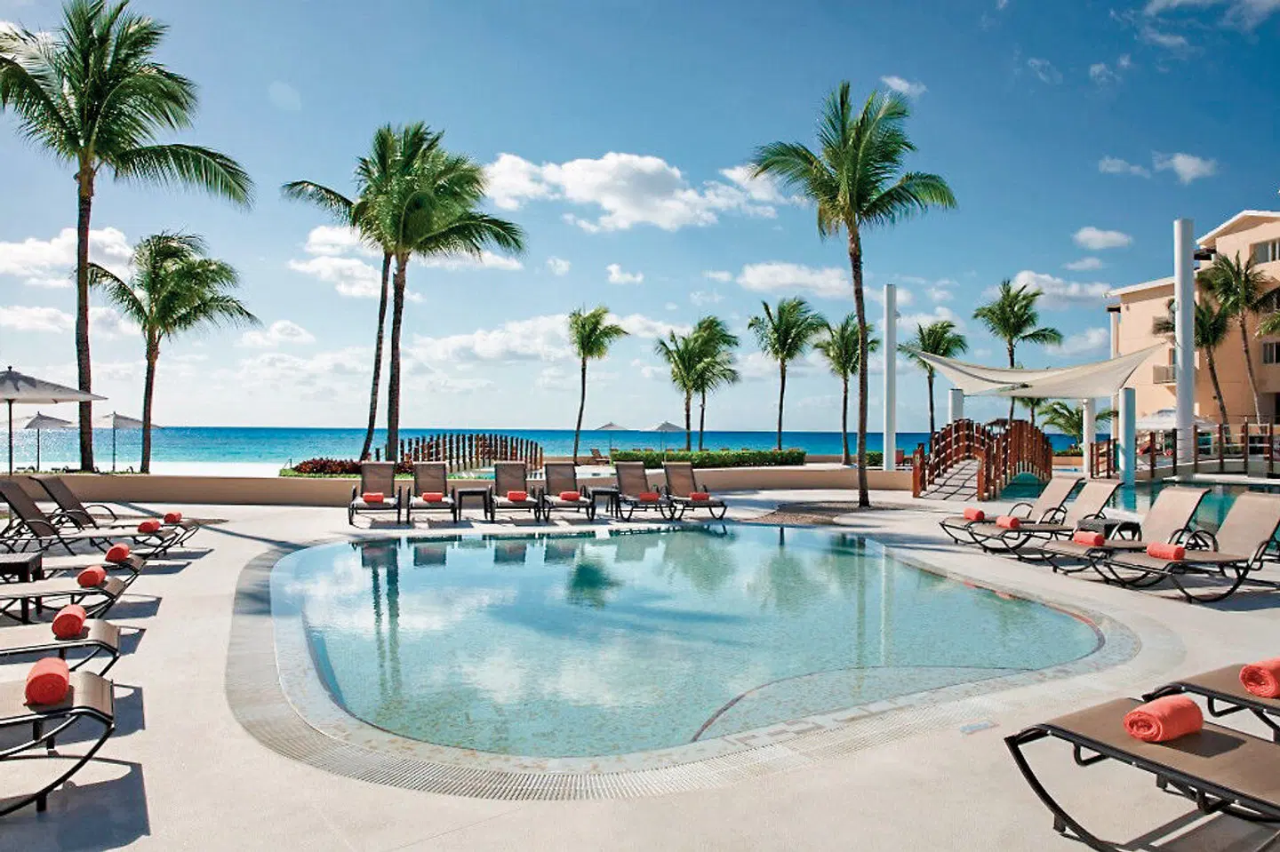 Dreams Jade Resort & Spa OUTDOOR_POOL