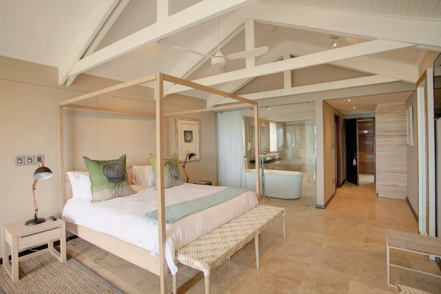 Abalone Guest Lodge ROOM_EXAMPLE