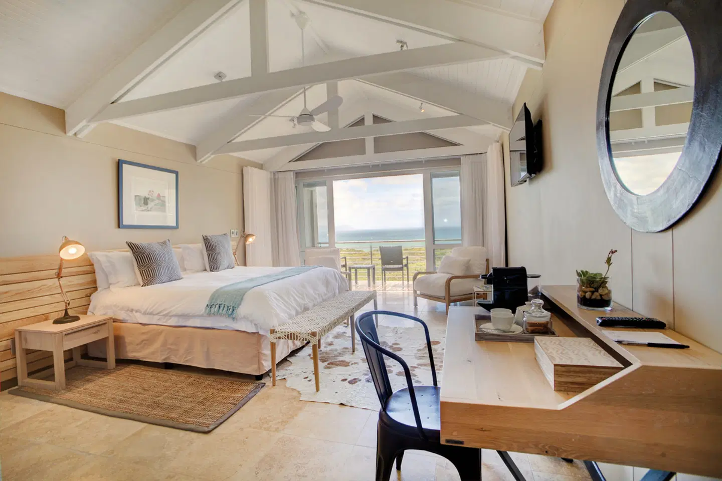 Abalone Guest Lodge LOUNGE_LOBBY