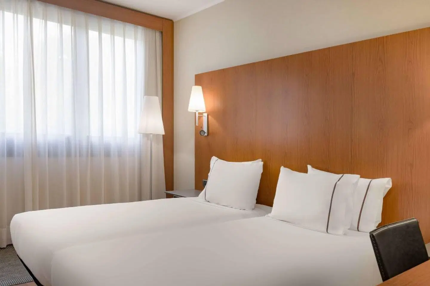 AC Hotel by Marriott Genova ROOM_EXAMPLE