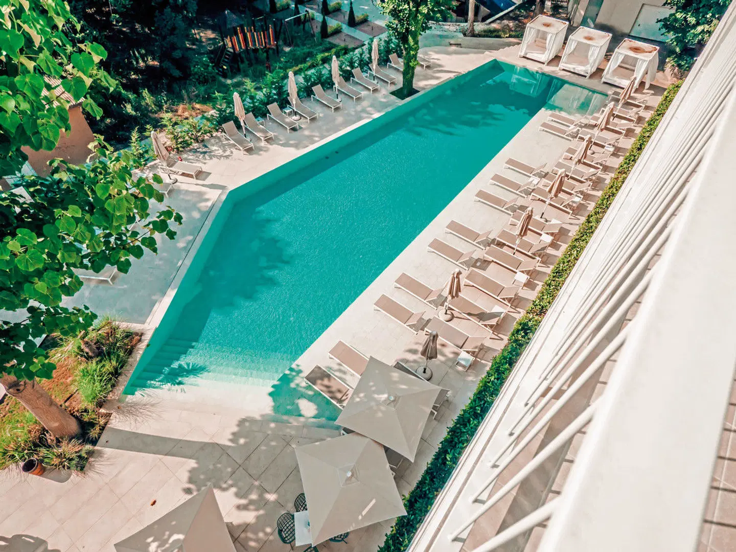 ibis Styles Golden Sands Roomer Hotel OUTDOOR_POOL