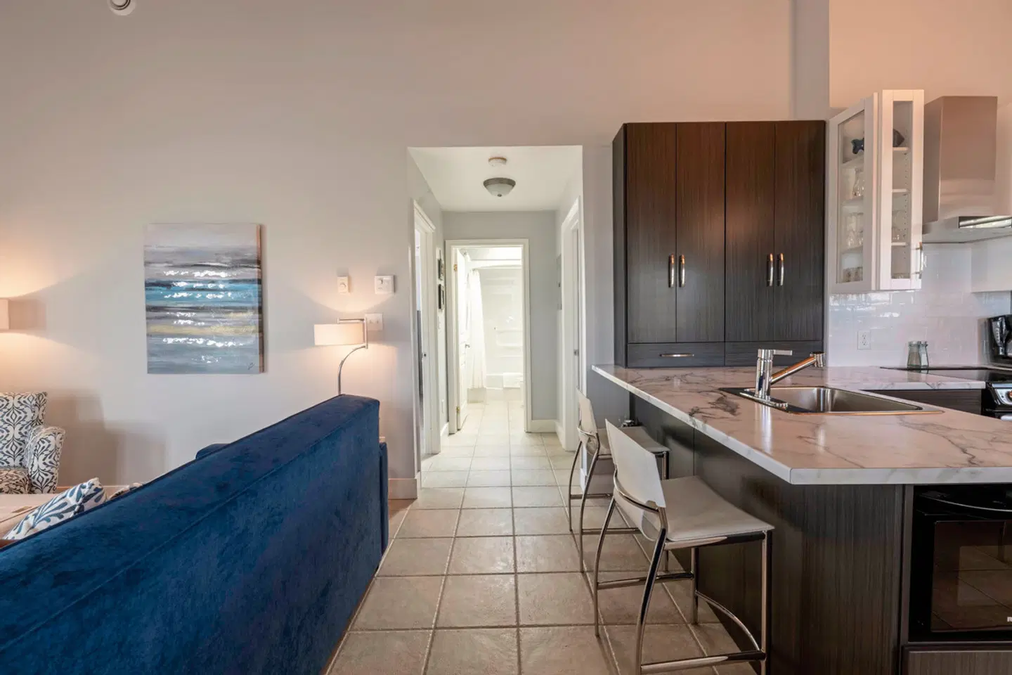 Lantern Hill & Hollow ROOM_EXAMPLE