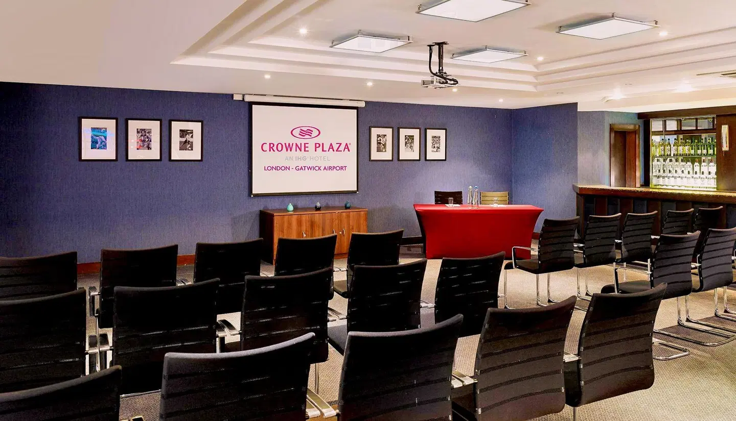 Crowne Plaza London - Gatwick Airport by IHG Konferenz