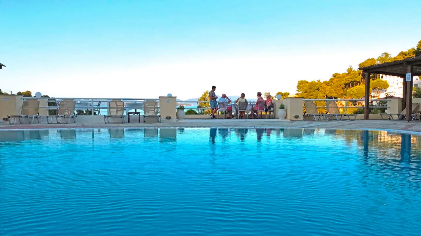 Kanapitsa Mare Hotel OUTDOOR_POOL
