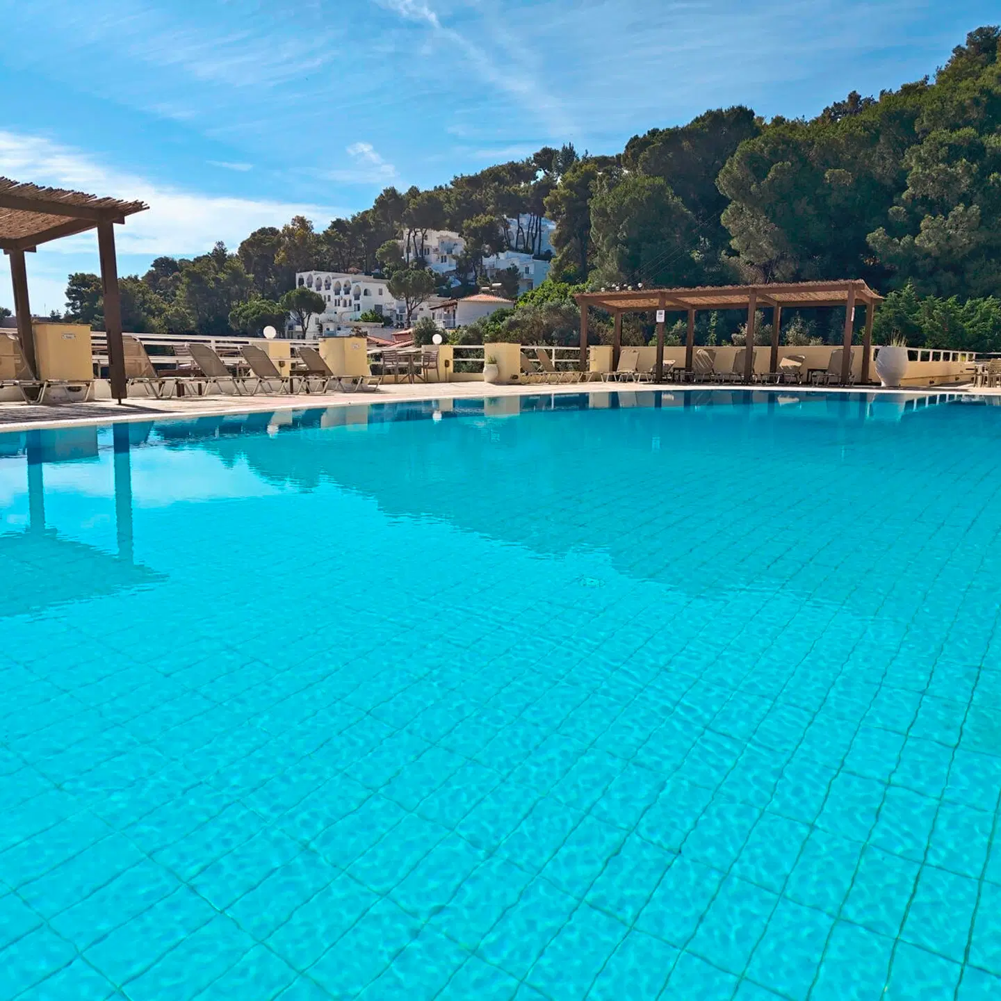 Kanapitsa Mare Hotel OUTDOOR_POOL