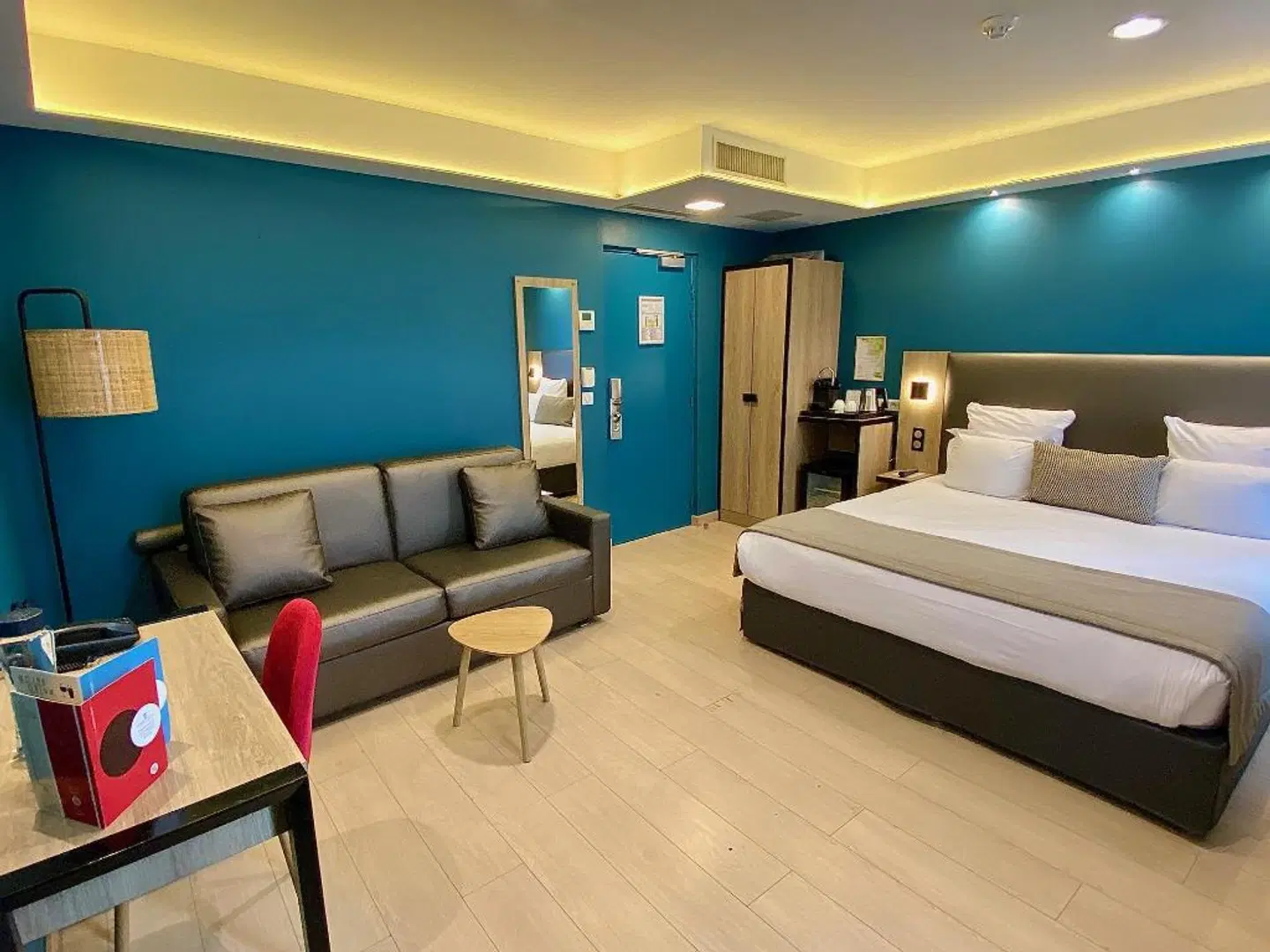 Grand Hotel ROOM_EXAMPLE