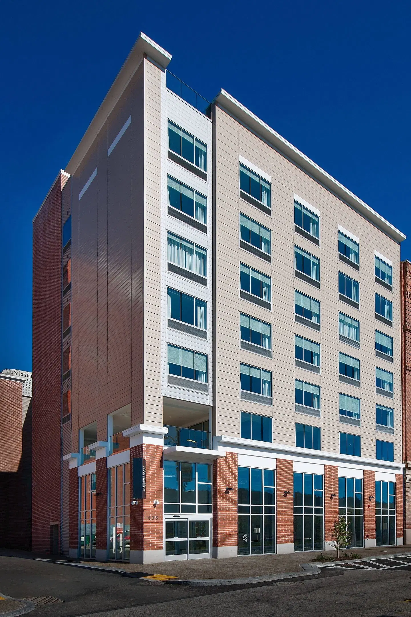 Fairfield Inn & Suites by Marriott Pittsburgh Downtown EXTERIOR
