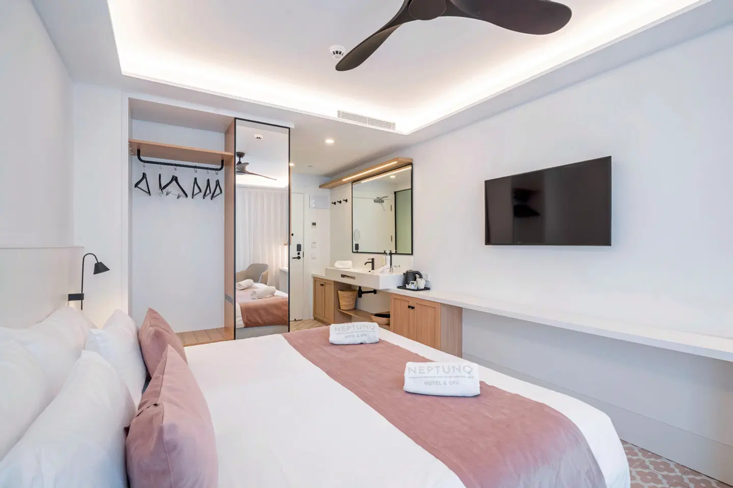 Neptuno & Spa ROOM_EXAMPLE