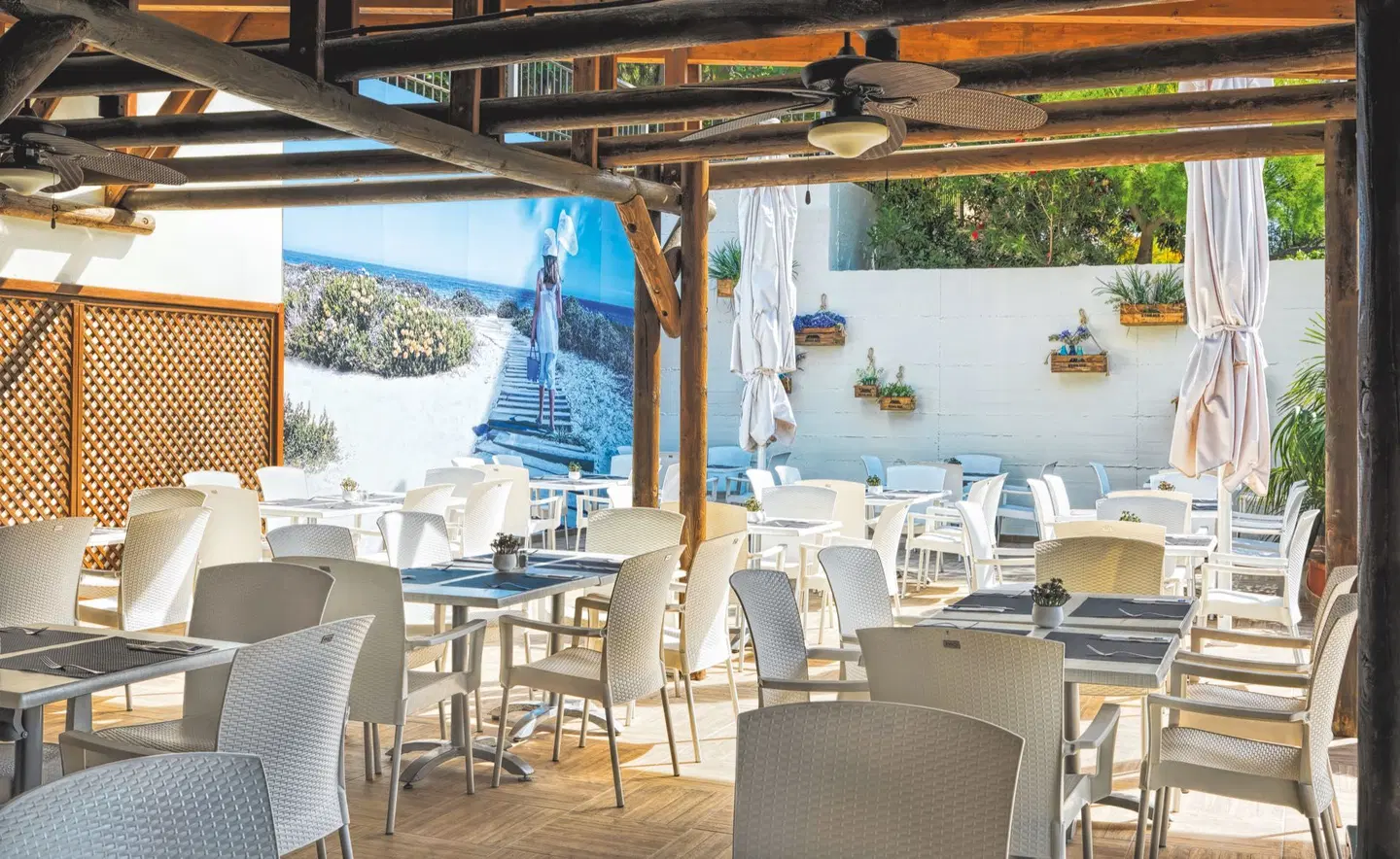 H10 Mediterranean Village Restaurant