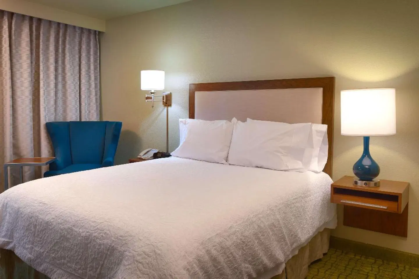 Hampton Inn Irvine East - Lake Forest ROOM_EXAMPLE