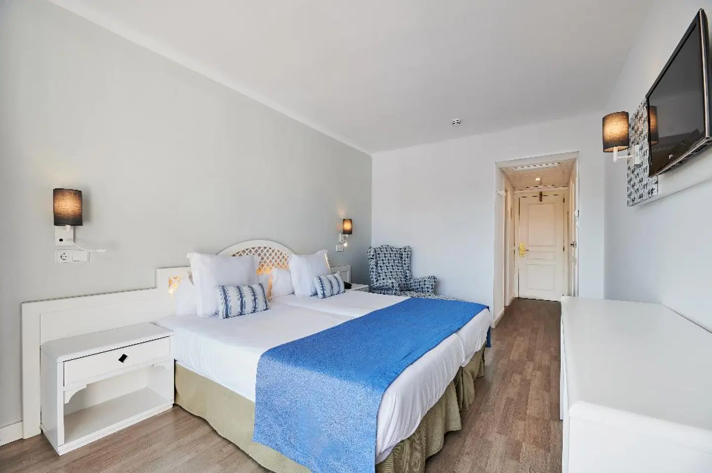 ROC Oberoy Adults Only +16 ROOM_EXAMPLE