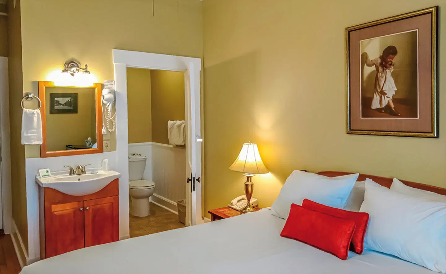 Thayers Inn ROOM_EXAMPLE