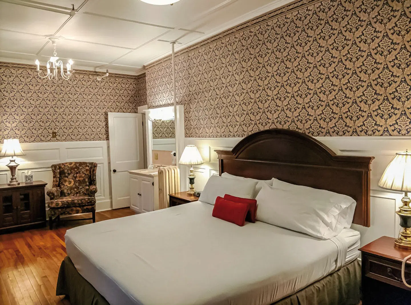 Thayers Inn ROOM_EXAMPLE