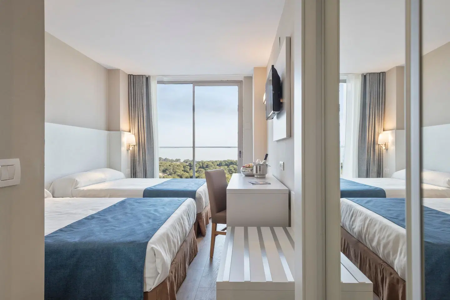 Best Mediterraneo ROOM_EXAMPLE