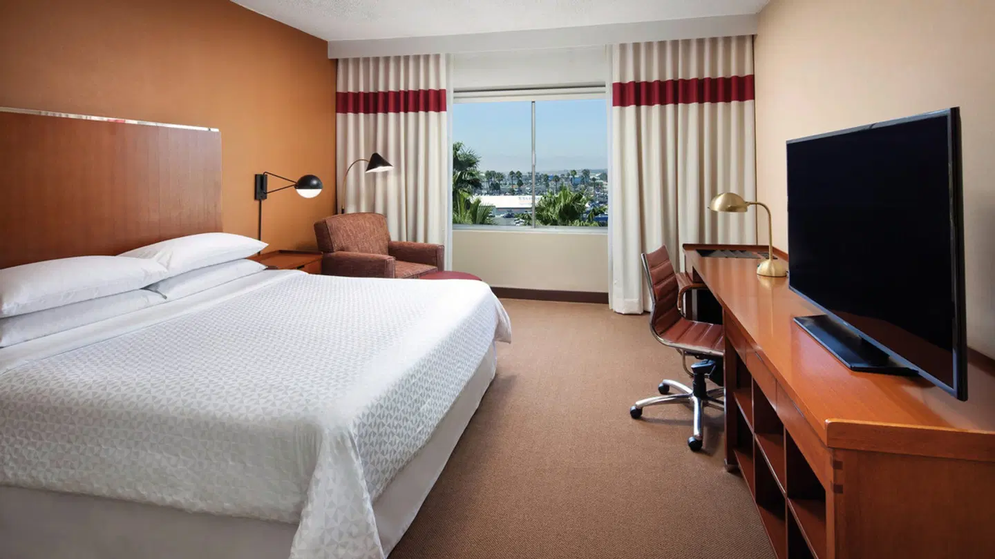 Four Points by Sheraton Los Angeles International Airport ROOM_EXAMPLE